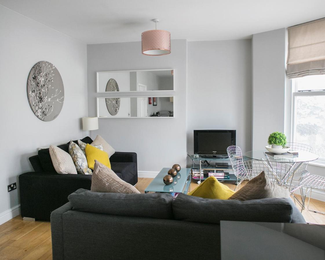 The Green House Classic 2 Bedroom Apartment ฮาร์โรเกต ภายนอก รูปภาพ